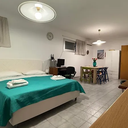 La Rocca Guest Чефалу